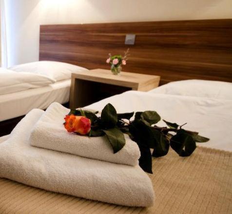 Adria Bed and Breakfast Myślibórz Habitación foto
